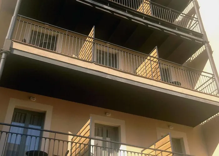 àmbit 4*