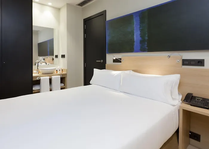 Hotell Ambit 4*