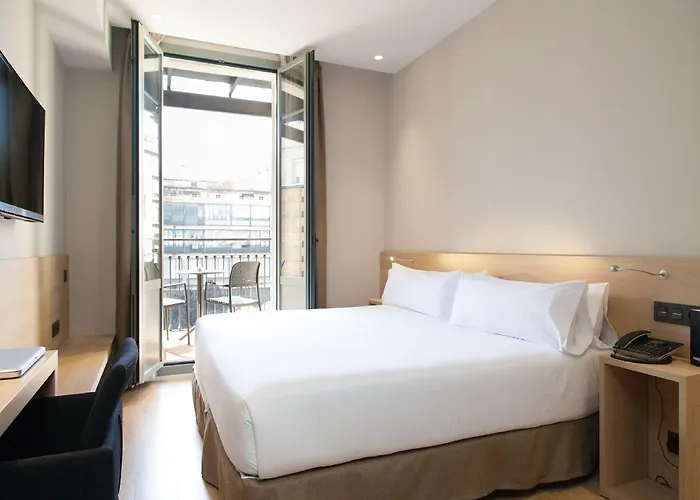 Hotell Ambit 4*