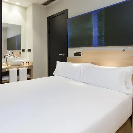 Hotel àmbit 4*