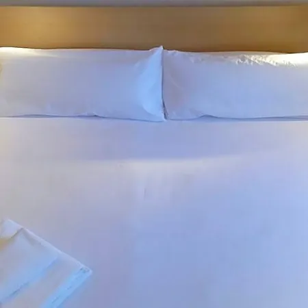 أمبيت فندق 4*