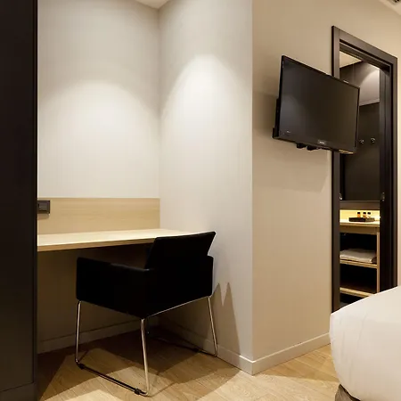Hotel Ambit